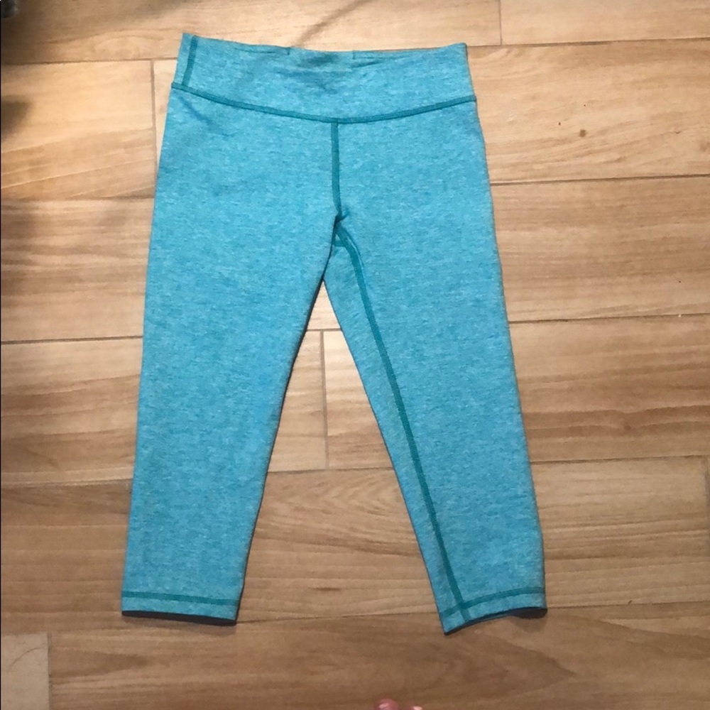 Ivivva cropped pants